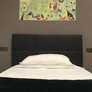 2* Pensión Eden